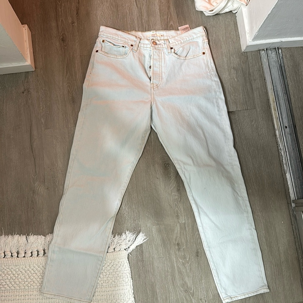 Levi’s size 30 wedgie jeans. Lightly worn.